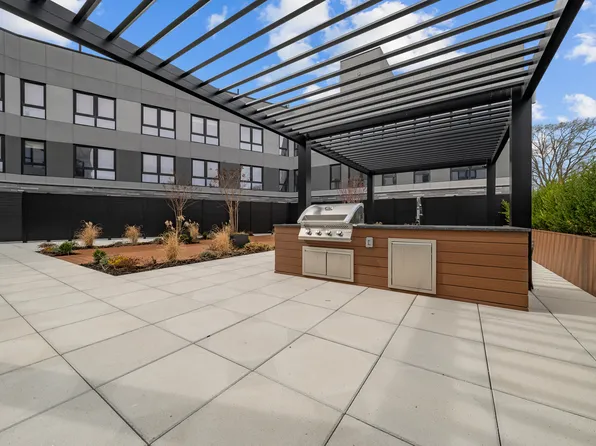 77-63 Vleigh Place image 9 of 13