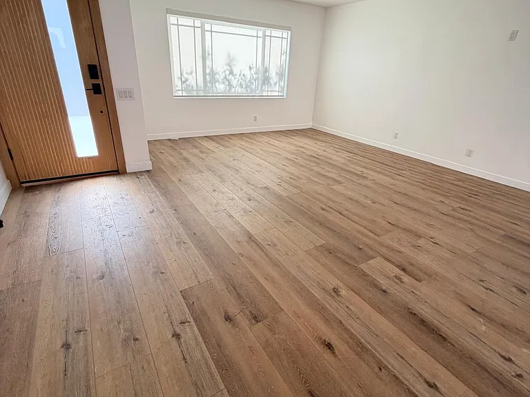 6453 Sale Ave — Photo 5
