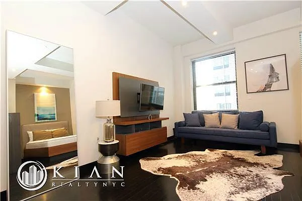 Rented by Kian Realty | media 19