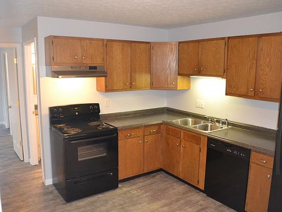 3rd image of 7230 Creekview Dr #Vii-j