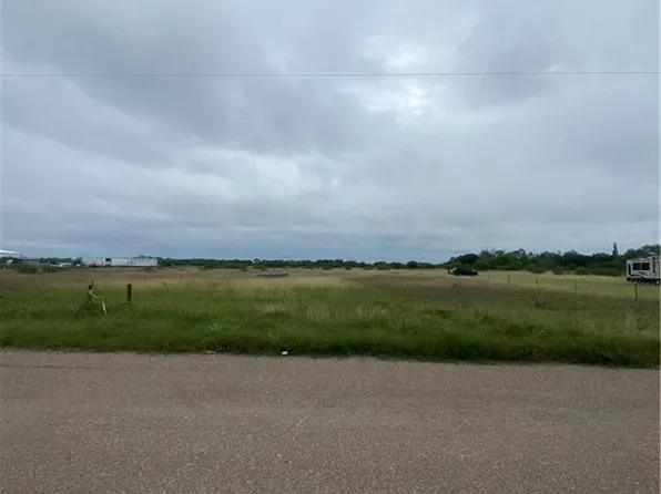 209 Midway Rd, Rio Grande City, TX 78582