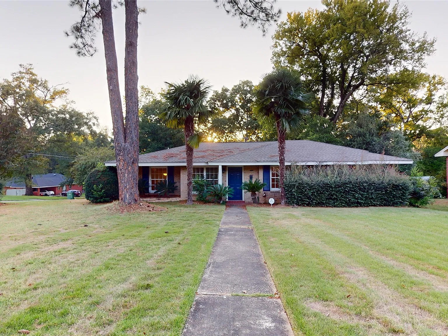 3 bed, 2.0 bath, 1648 sqft, $1,545 — Photo 1