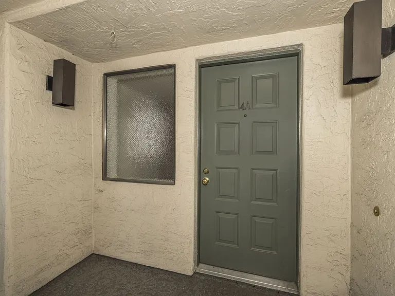 185 Forest Ave #4A — Photo 2