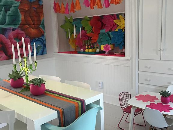 Dining area (open plan, off kitchen)