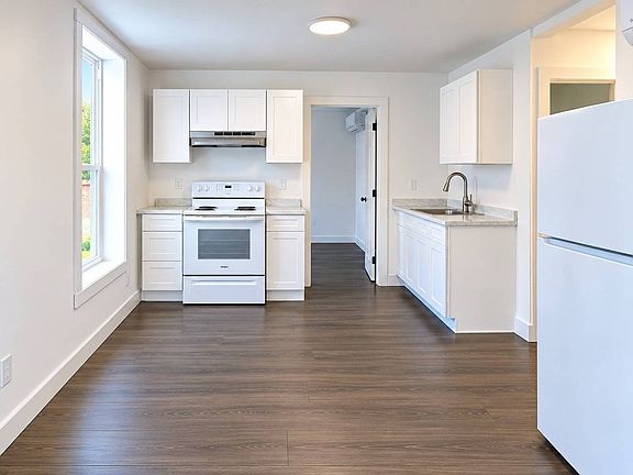 4th image of 51 Main St APT 5