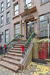 Rented by NestApple, Inc.