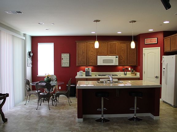 3rd image of 2575 Vaquero Vista Dr