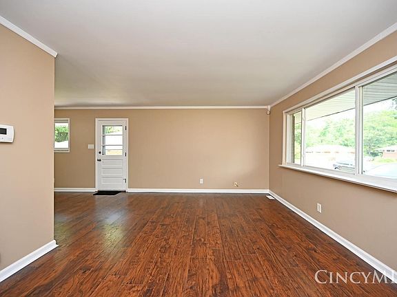 4th image of 8781 Venus Ln