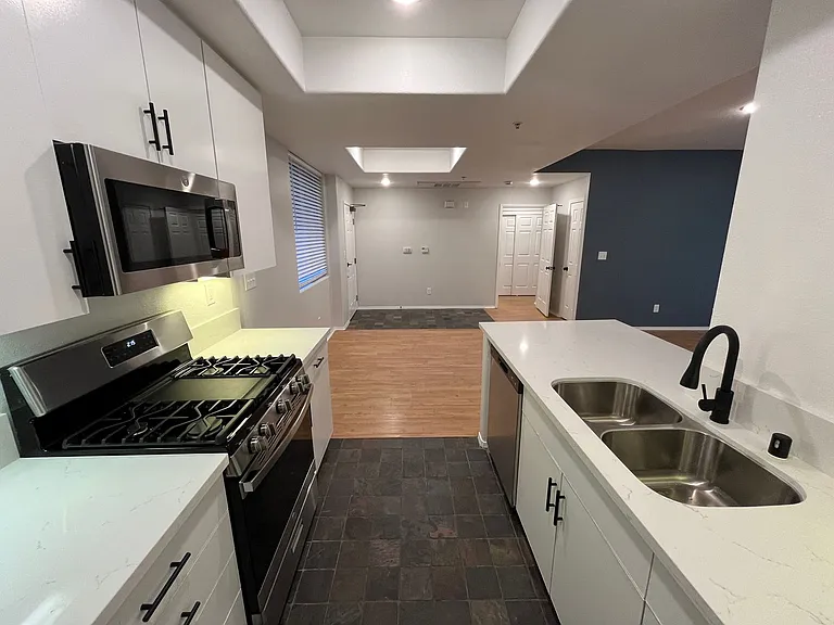 2820 Sawtelle Blvd — Photo 74