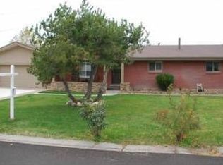 4518 S Suncrest Dr, Holladay, UT 84117
