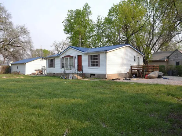 21244 Hickory St, Quenemo, KS 66528