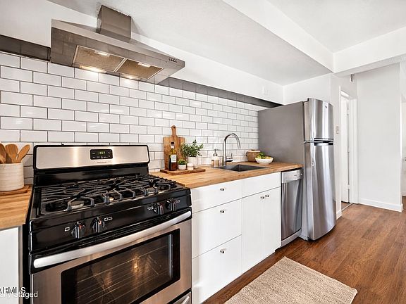 2nd image of 1614 E ROMA Avenue