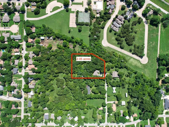 701 Acres St, Cedar Hill, TX 75104
