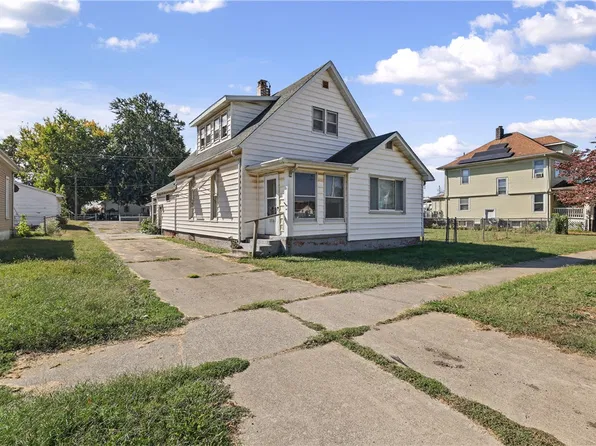 1313 Dewitt Ave, Mattoon, IL 61938