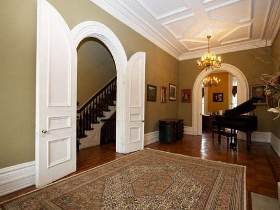 3rd image of 536 Bergen Ave