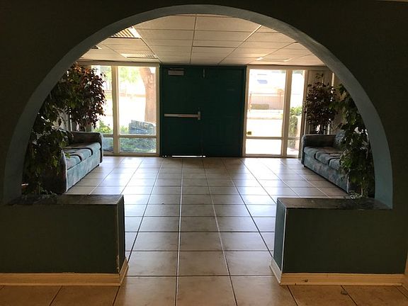 4th image of 7211 Cozycroft Ave