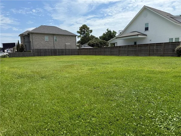 537 Athania Pkwy, Metairie, LA 70001