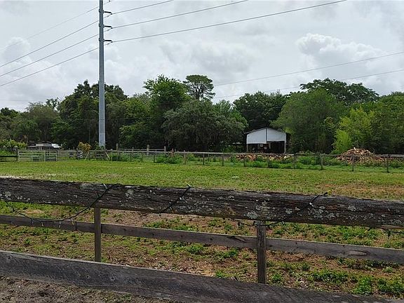 4th image of 11025 Pinto Dr