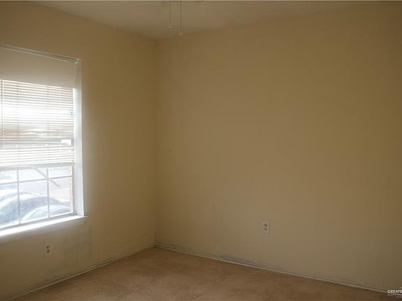 5th image of 2300 N 32nd St