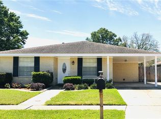 5153 Woodcrest Dr, Marrero, LA 70072