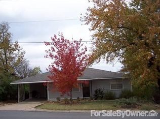 908 W Hughes St, Fayetteville, AR 72701