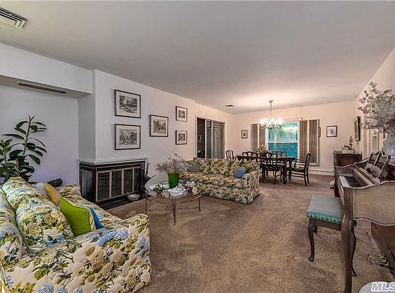 5th image of 238 Willard Dr