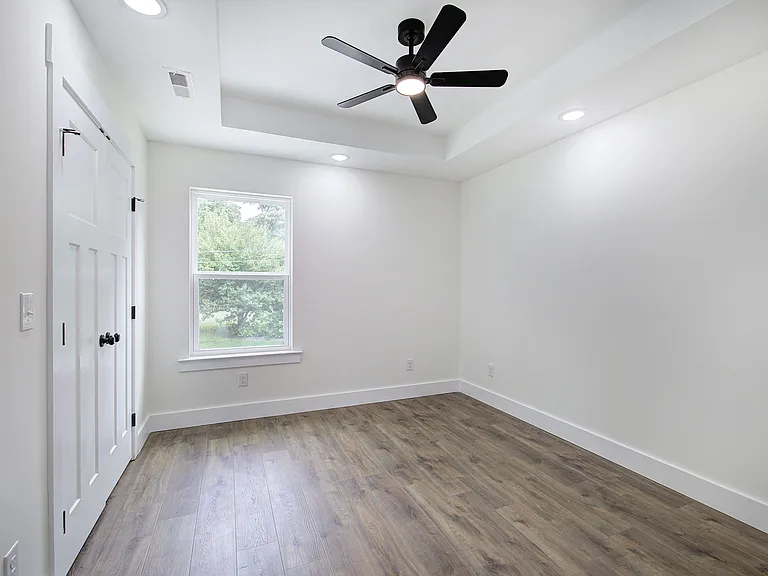 124 Robinhood Dr SE #B — Photo 15