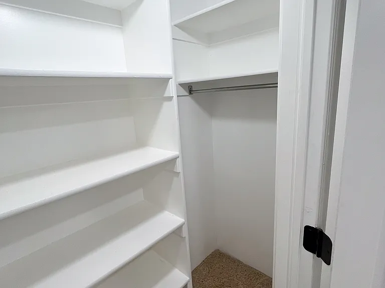 Walk in closet