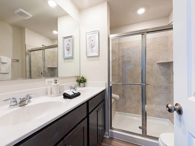 525 Seeback Dr — Photo 23