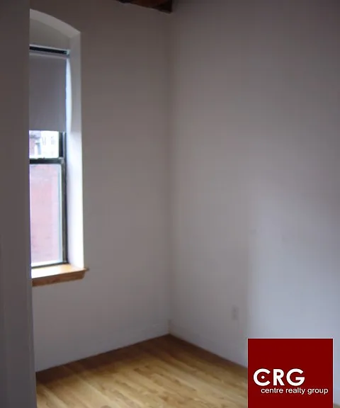 9 Knapp St #403 — Photo 4