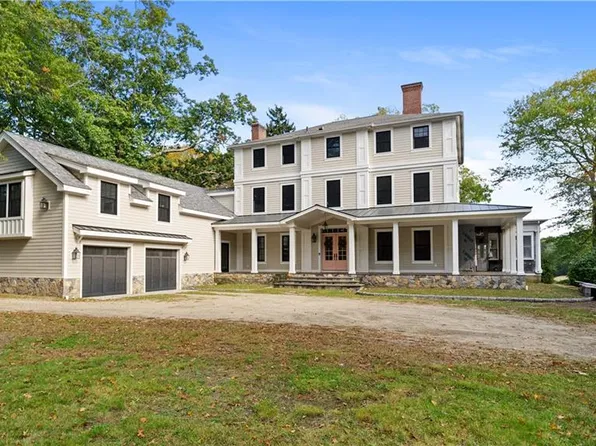 1220 Ives Rd, Warwick, RI 02818