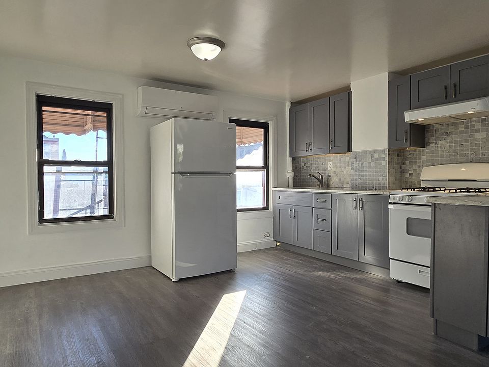 1st image of 171 9th St #3