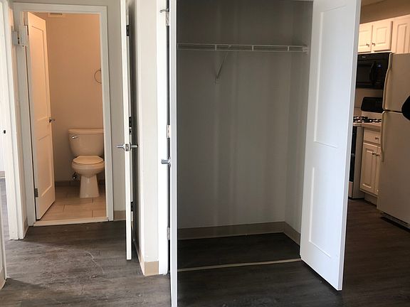 5th image of 812 Memorial Dr APT 1107