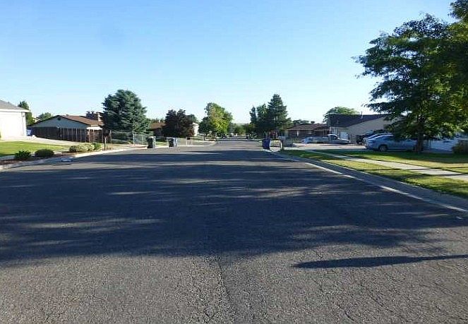 2nd image of 3807 S Chatterleigh Rd