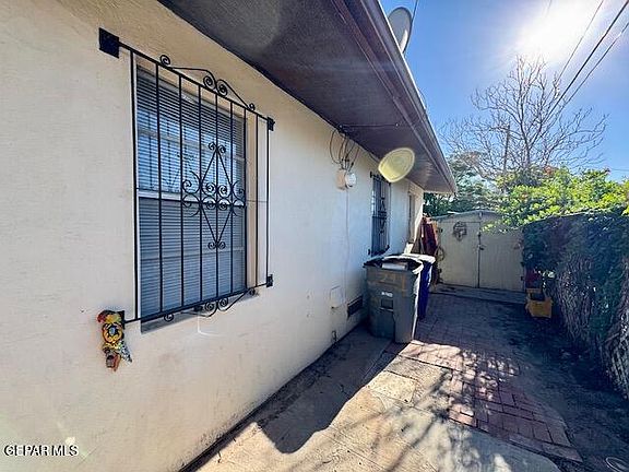 4th image of 3211 Findley Ave