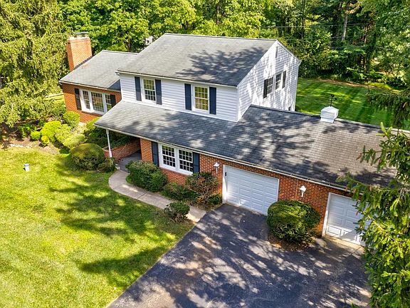 3rd image of 7313 Parkview Dr