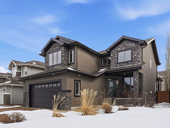 2nd image of 131 N Ridge Dr