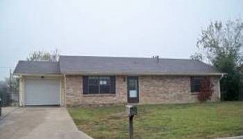 1st image of 1068 Lindsey Cir