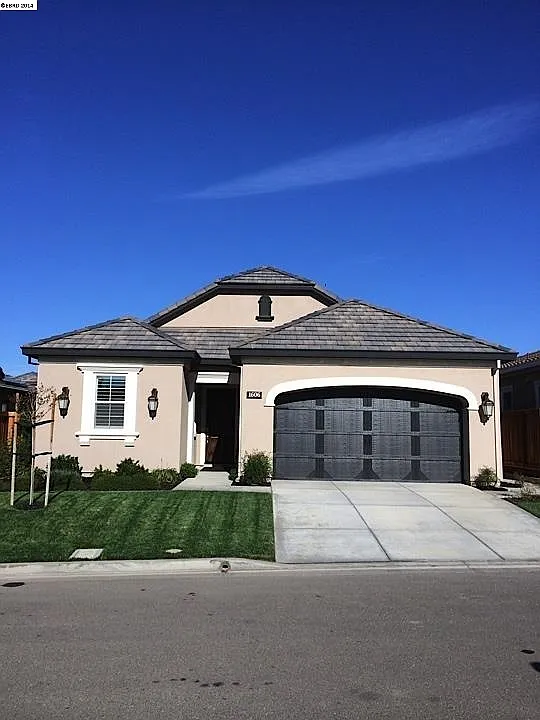 1606 Zinfandel Dr photo 1
