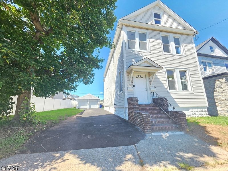 1st image of 112 Arthur St