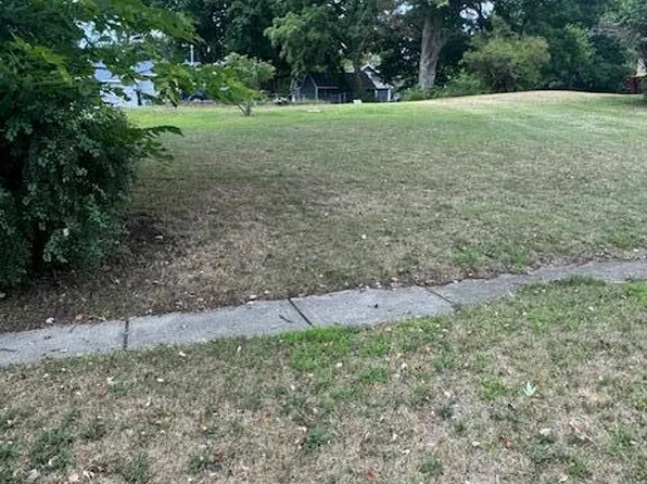 324 W High St, Union City, MI 49094