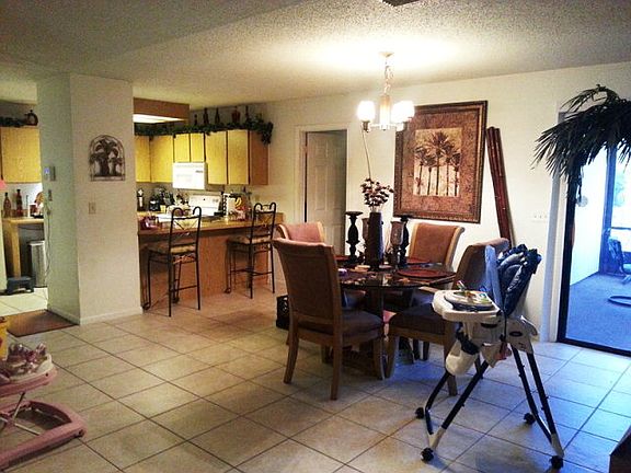 4th image of 146 Laramie Dr