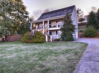 1432 Carroll Creek Rd, Johnson City, TN 37615