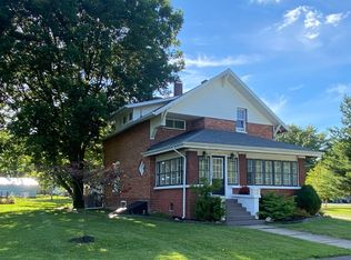 902 Fair St, Clay City, IN 47841