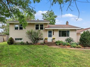 1051 Robin St, Jenison, MI 49428