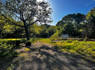 20513 P Collins Rd, Spiro, OK 74959
