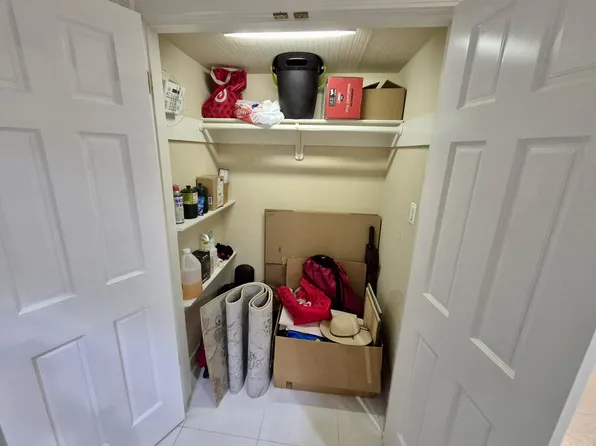 790 River Road image 18 of 24