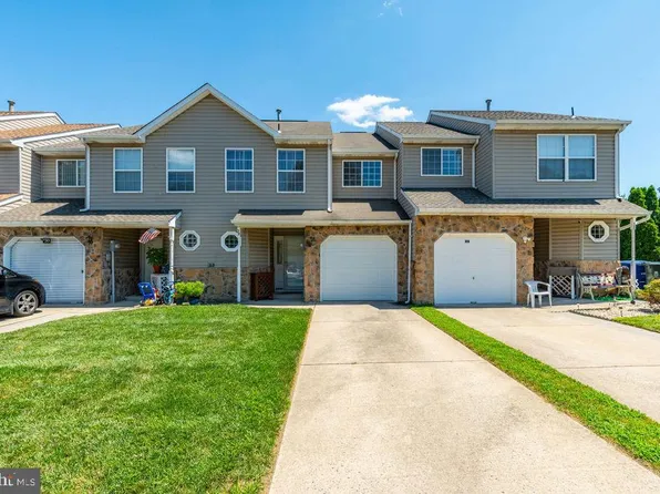 28 Theo Ct, Burlington, NJ 08016