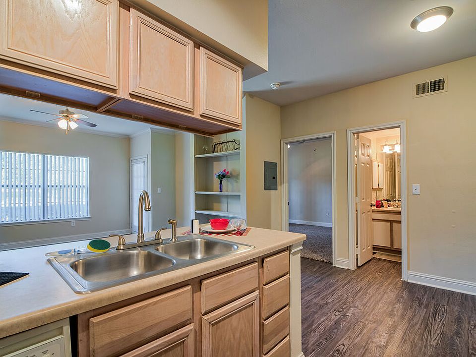 Lakeshore Villas 19800 Atascocita Shores Dr Humble TX Zillow