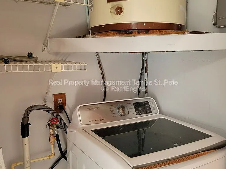 4311 S Thatcher Ave — Photo 37